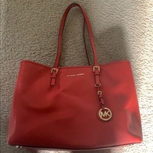 Red Jet Set Travel Large Saffiano Leather Tote